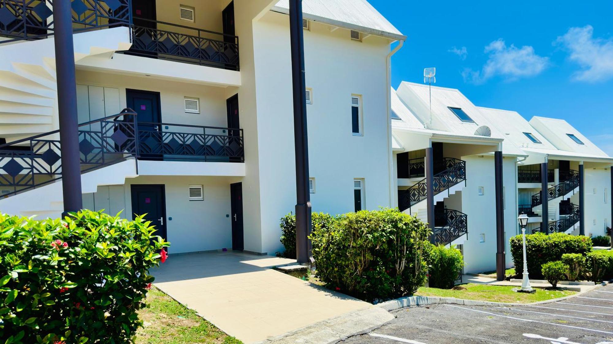 Studio Neuf Et Cosy Proche Des Plages - L'Alamanda Le Gosier  Exterior photo